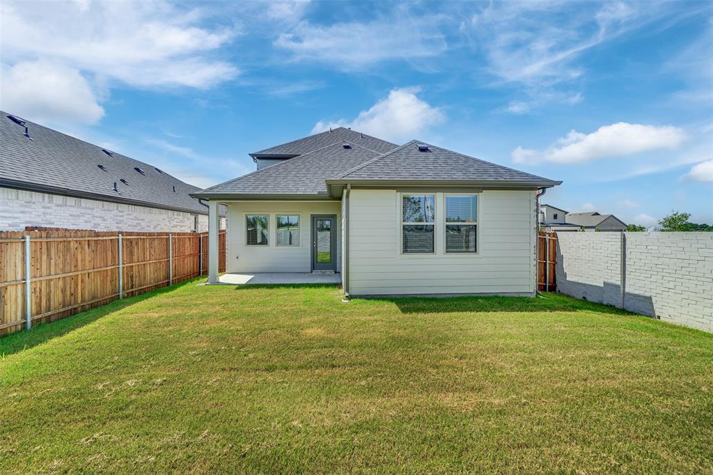 305 Millwood Road, Lavon, TX 75166