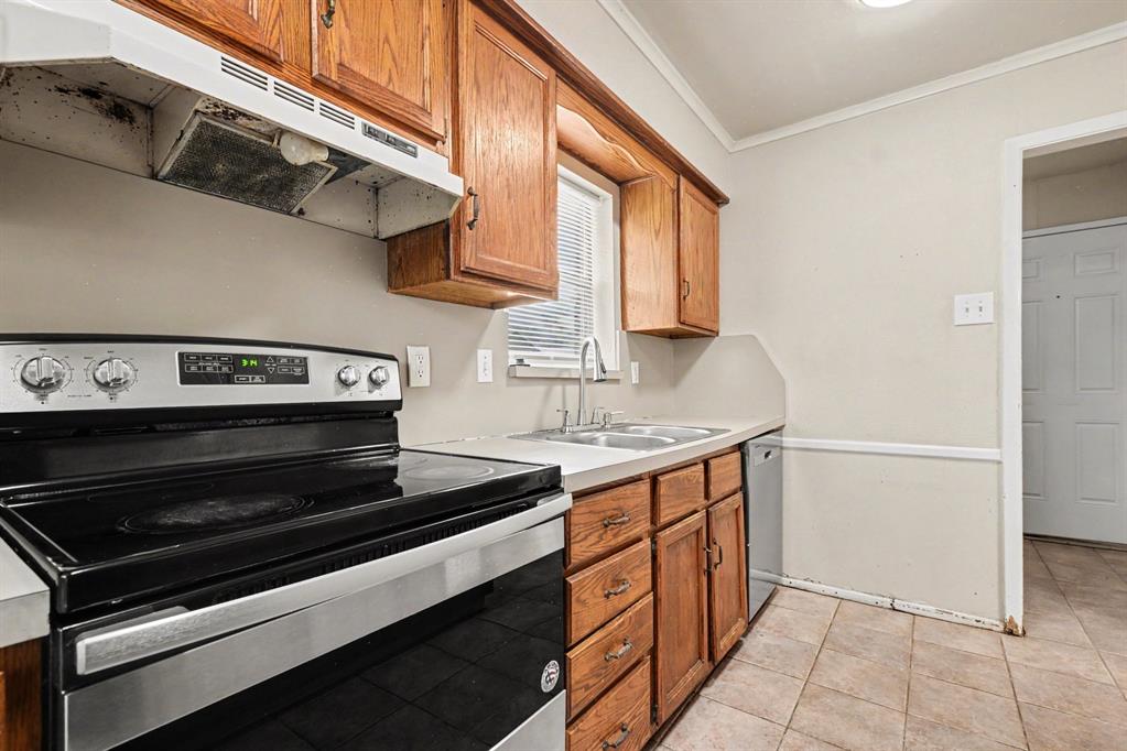 4237 Foliage Drive, Garland, TX 75043