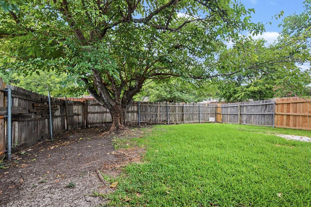 4237 Foliage Drive, Garland, TX 75043
