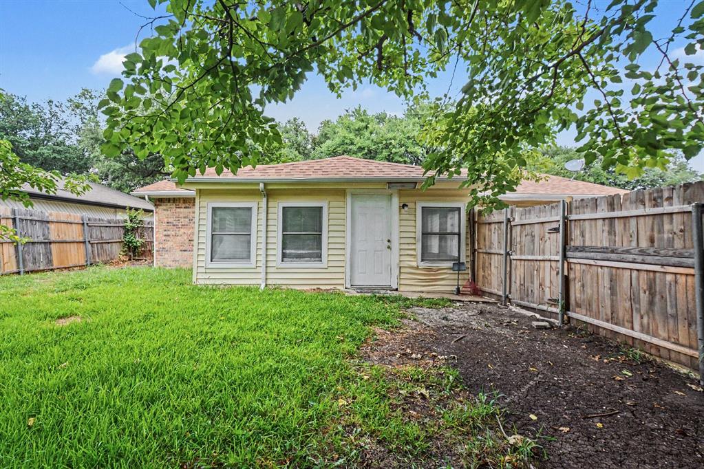 4237 Foliage Drive, Garland, TX 75043