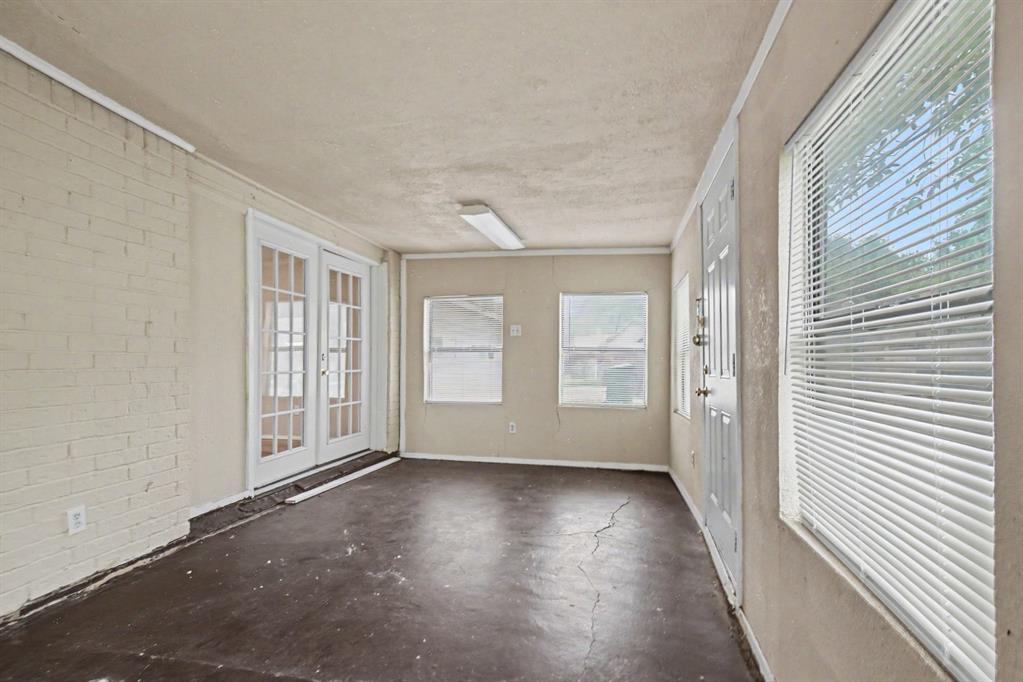 4237 Foliage Drive, Garland, TX 75043
