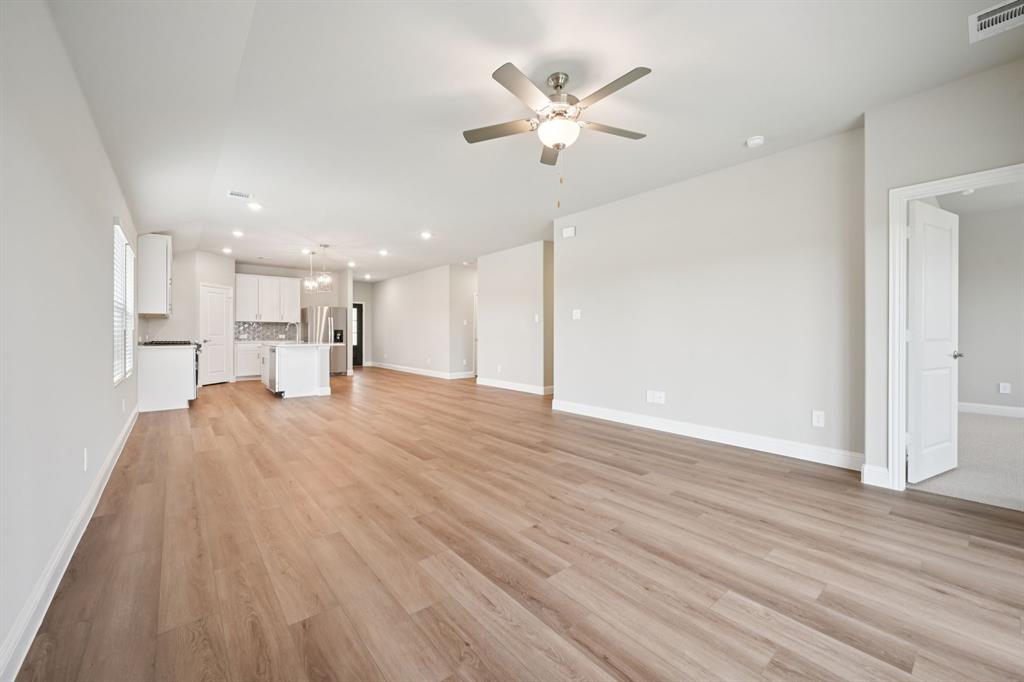Photo is not of the actual home, but is an inspirational photo of builder’s model home and may depict options, furnishings, and/or decorator features that are not included.