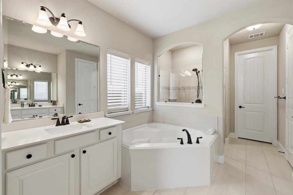 8205 Plumbago Way, Dallas, TX 75252