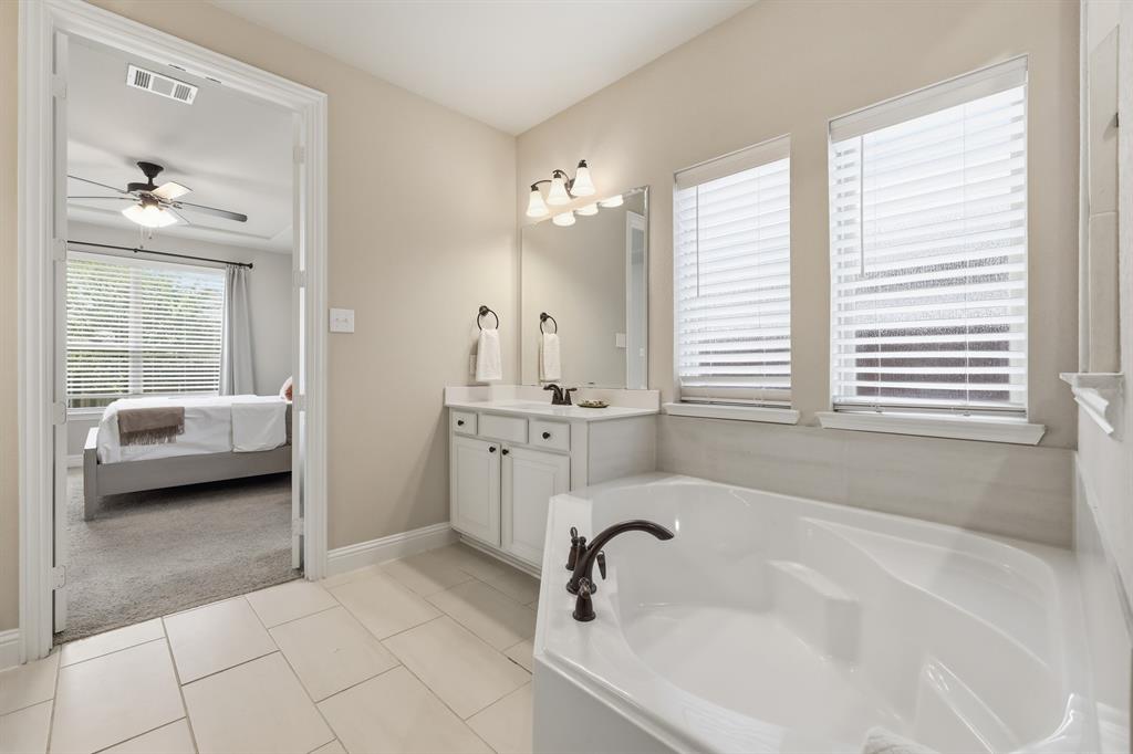 8205 Plumbago Way, Dallas, TX 75252