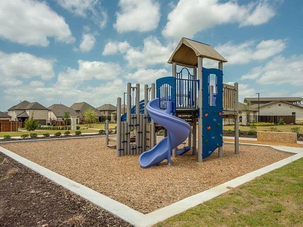 8205 Plumbago Way, Dallas, TX 75252