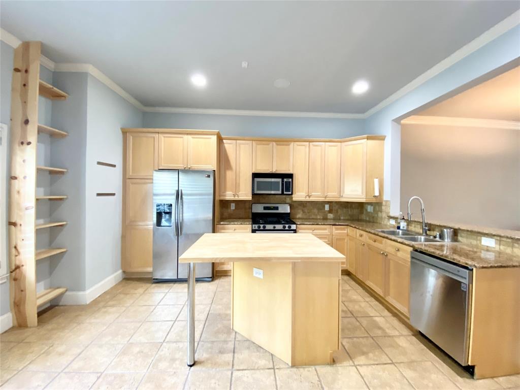 1430 Pecos Street, Dallas, TX 75204