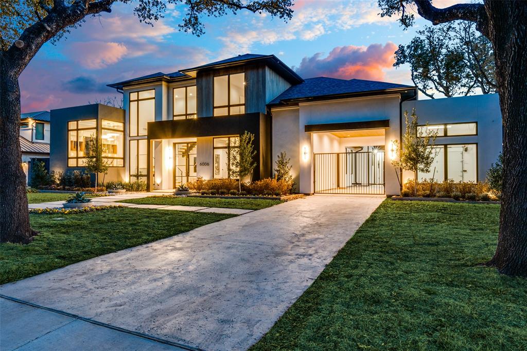 THIS COULD HAVE ADDITIONAL GARAGES ADDED FOR A 7 CAR GARAGE HOME!