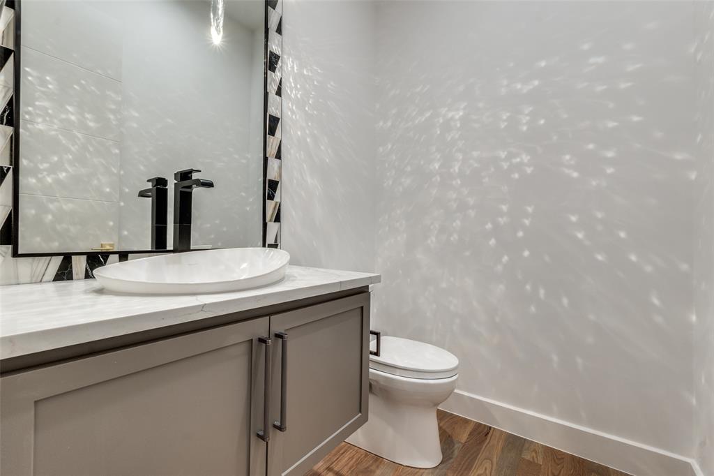 6006 Meadow Crest, Dallas, TX 75230