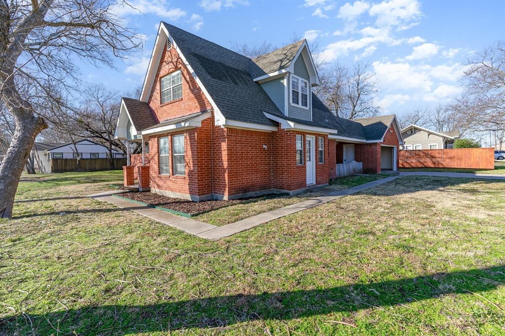Front Farmhouse Style