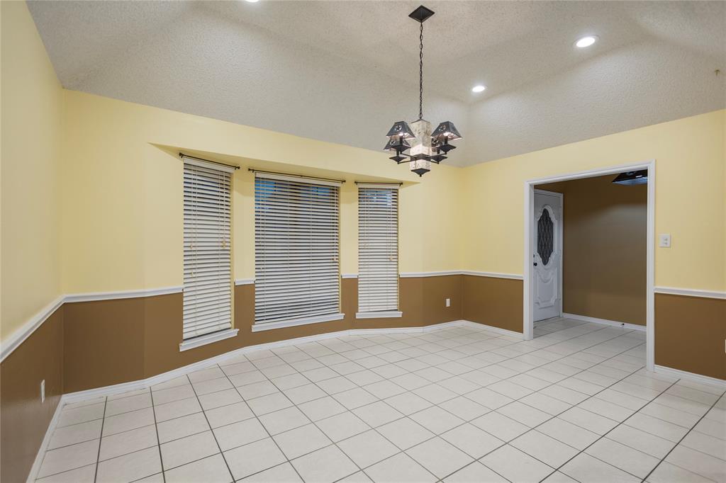 121 Crestview Street, Chandler, TX 75758