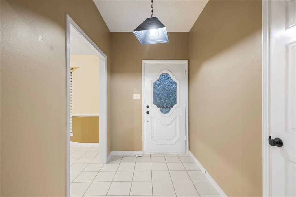 121 Crestview Street, Chandler, TX 75758