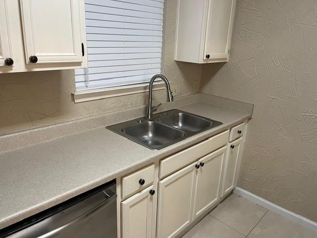 5550 Spring Valley Road, #F15, Dallas, TX 75254