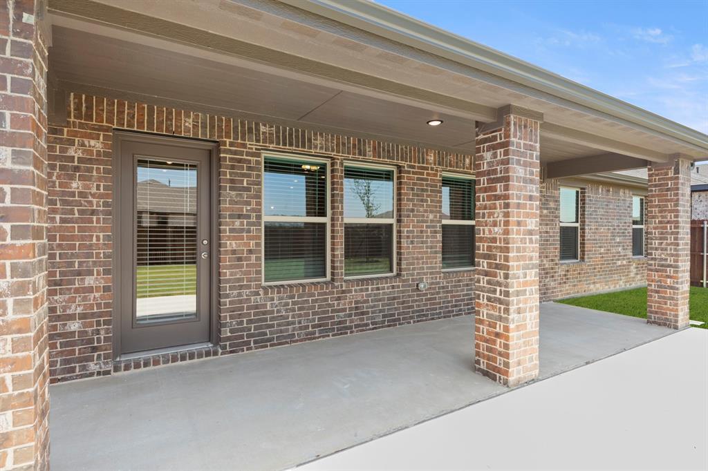 25. 213 Van Horn - Patio