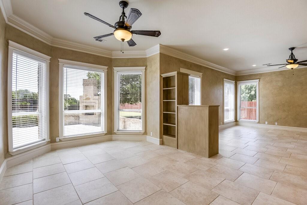 1320 N Creek Circle, Waxahachie, TX 75165