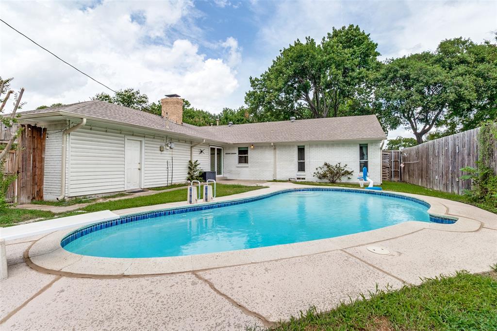 Pool with diving board