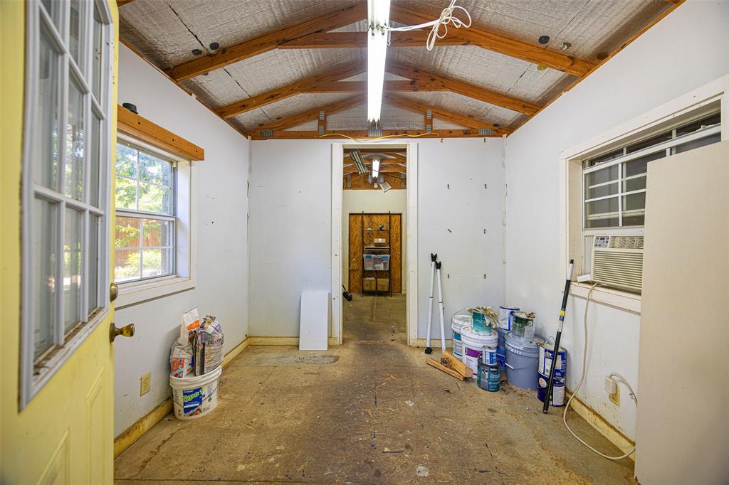 832 N Winnetka Avenue, Dallas, TX 75208