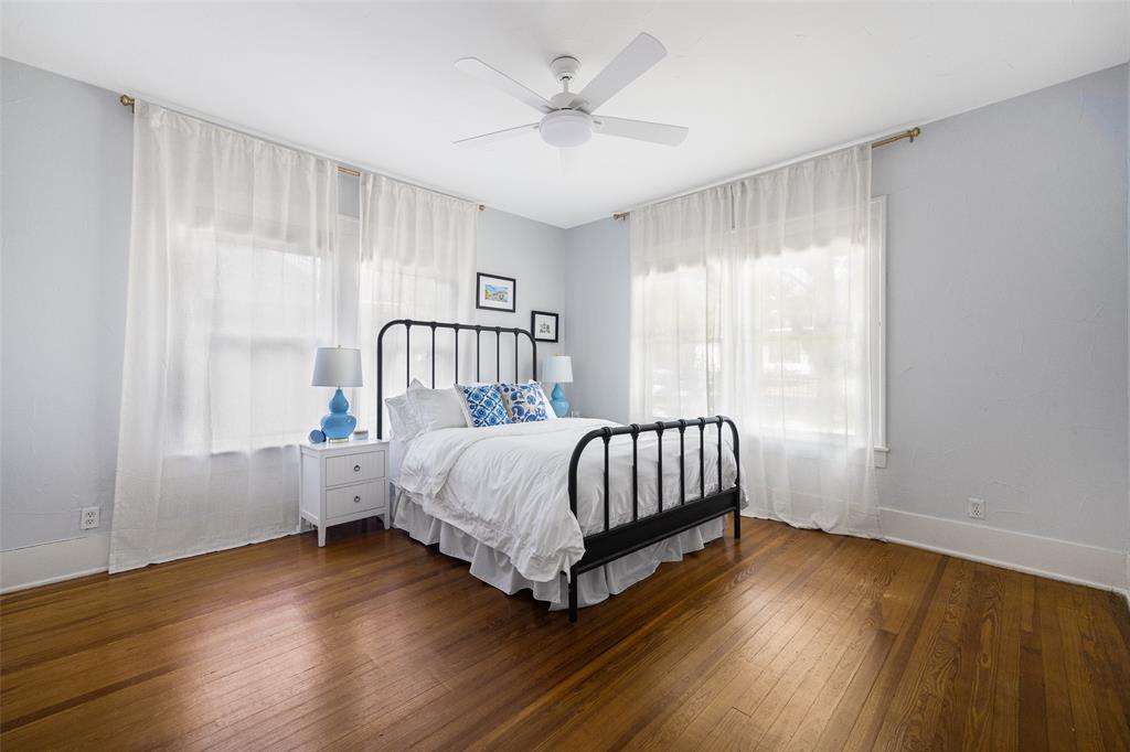 832 N Winnetka Avenue, Dallas, TX 75208