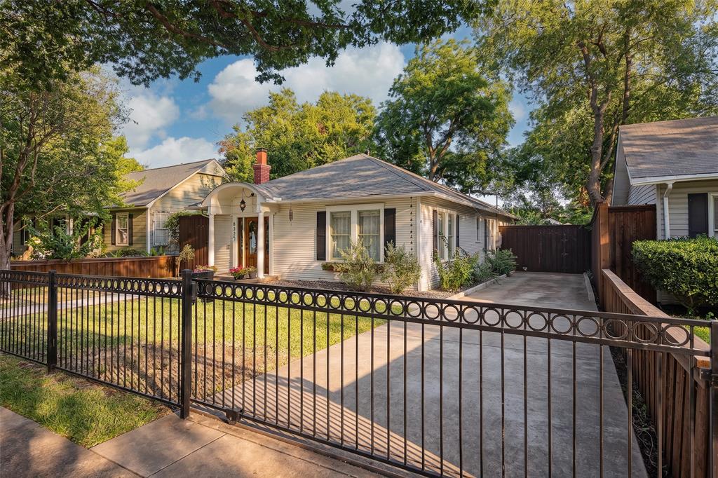832 N Winnetka Avenue, Dallas, TX 75208