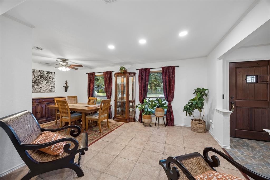 Formal living area