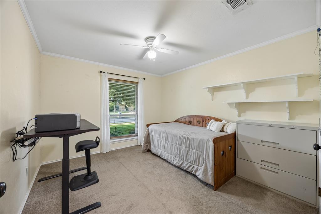 Guest room with walk in closet