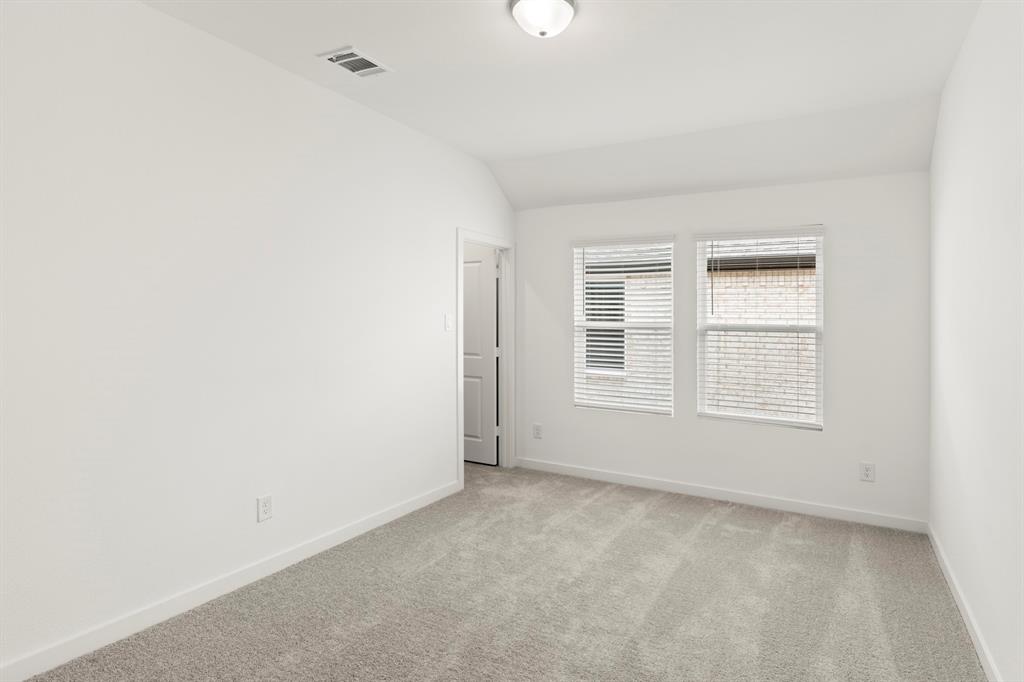23. 3312 Red Hill - Bed 4
