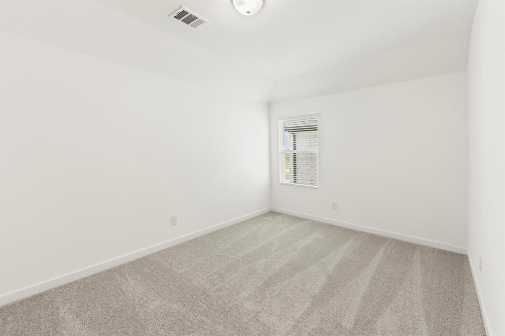 21. 3312 Red Hill - Bed 3