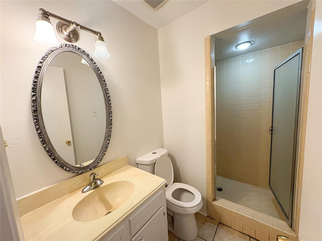 511 W Walnut Street, Celina, TX 75009 511 W Walnut Street, Celina, TX 75009