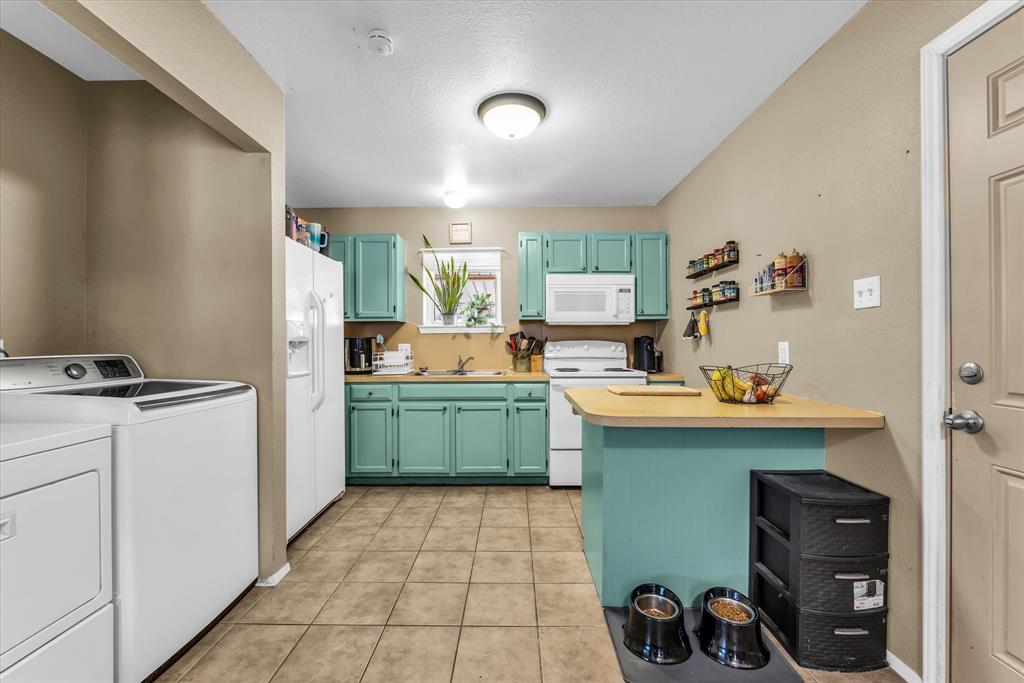 1013 S Madison Street, McGregor, TX 76657