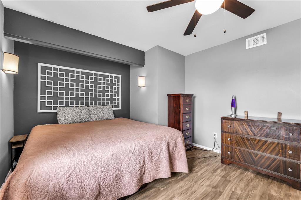 1013 S Madison Street, McGregor, TX 76657
