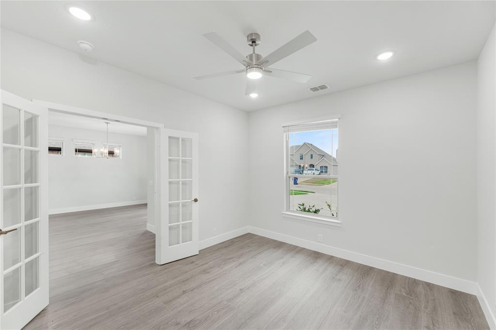 4017 Foot Hills Drive, Midlothian, TX 76065