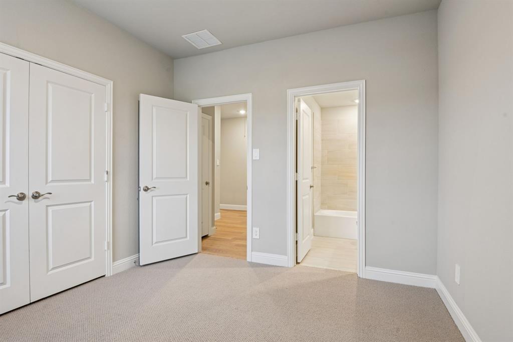Photo is not of the actual home, but is an inspirational photo of builder’s model home and may depict options, furnishings, and/or decorator features that are not included.