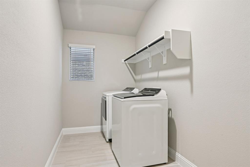Photo is not of the actual home, but is an inspirational photo of builder’s model home and may depict options, furnishings, and/or decorator features that are not included.