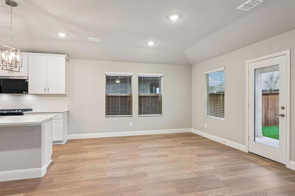 Photo is not of the actual home, but is an inspirational photo of builder’s model home and may depict options, furnishings, and/or decorator features that are not included.