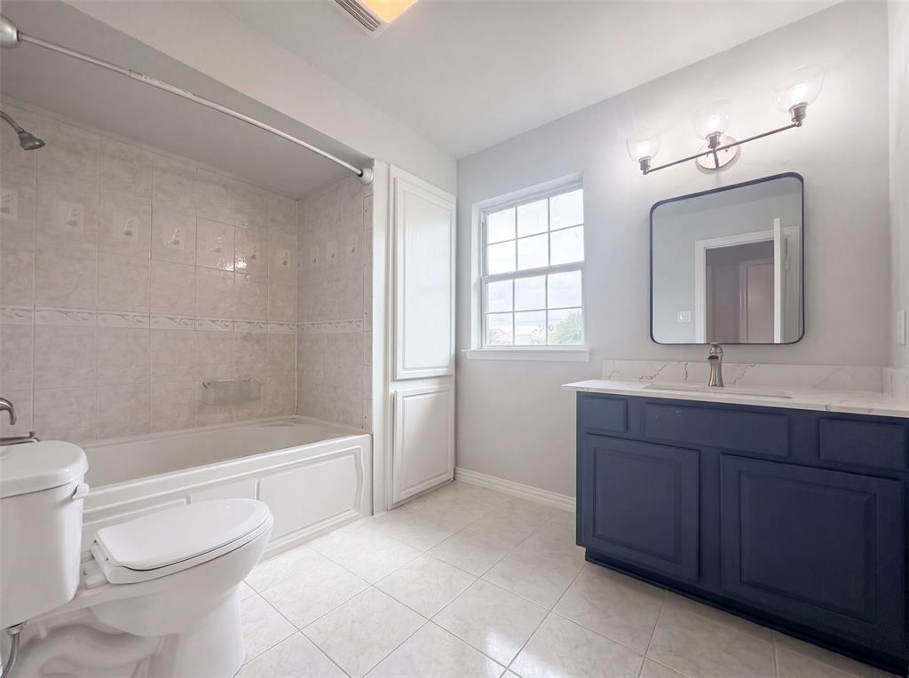 3308 Brookhaven Club Drive, Farmers Branch, TX 75234