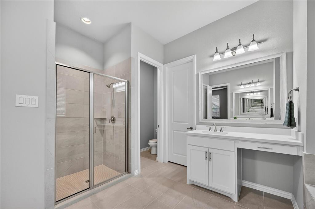 713 Rous Falls Drive, McKinney, TX 75071