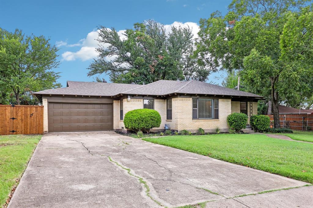917 De Witt Circle, Dallas, TX 75224