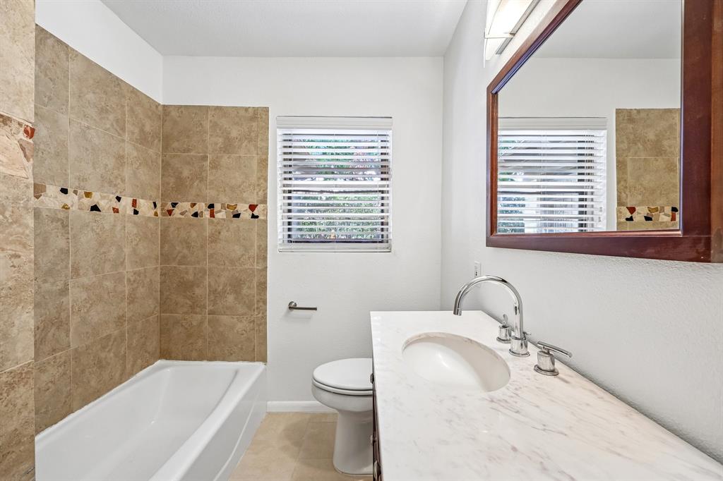 917 De Witt Circle, Dallas, TX 75224