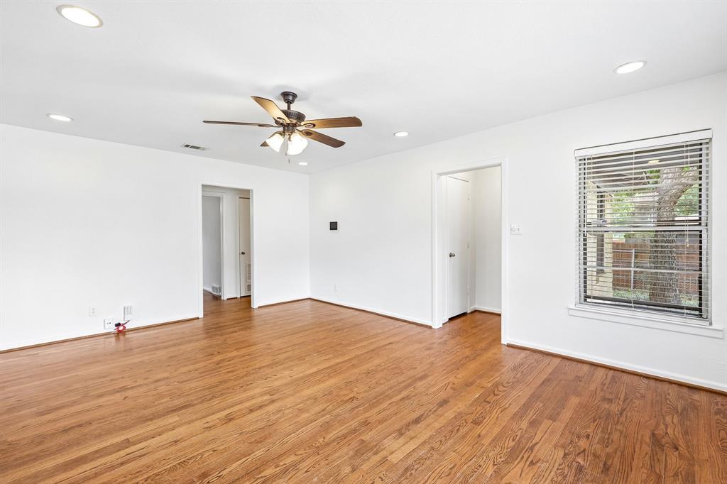 917 De Witt Circle, Dallas, TX 75224
