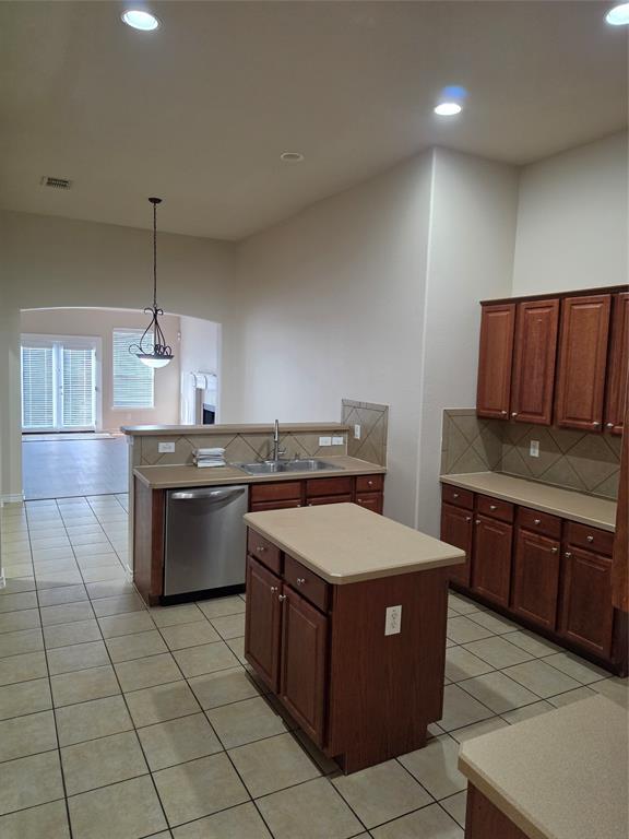 1743 Summerwood Lane, Cedar Hill, TX 75104