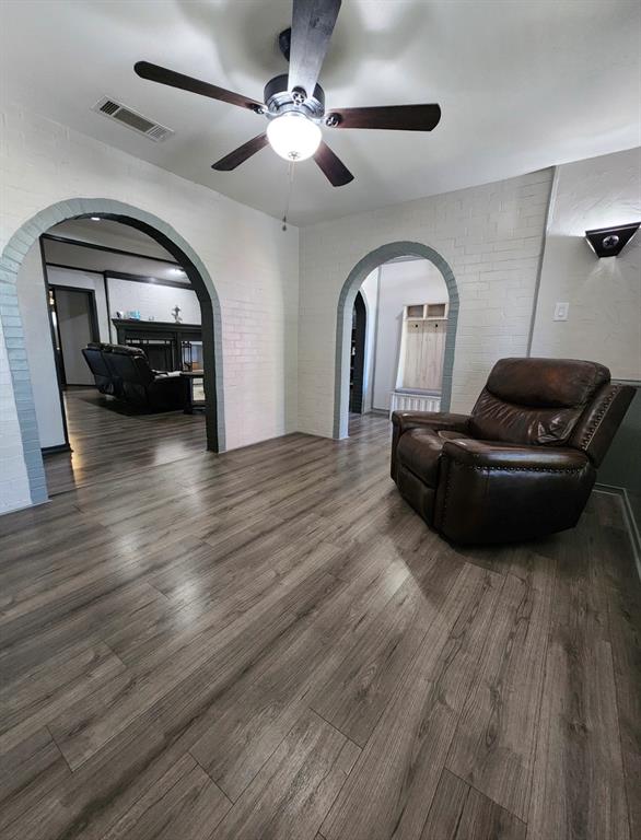 3217 Colonel Circle, Garland, TX 75043 3217 Colonel Circle, Garland, TX 75043