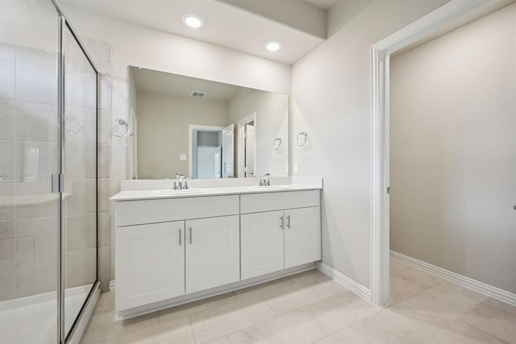 Photo is not of the actual home, but is an inspirational photo of builder’s model home and may depict options, furnishings, and/or decorator features that are not included.