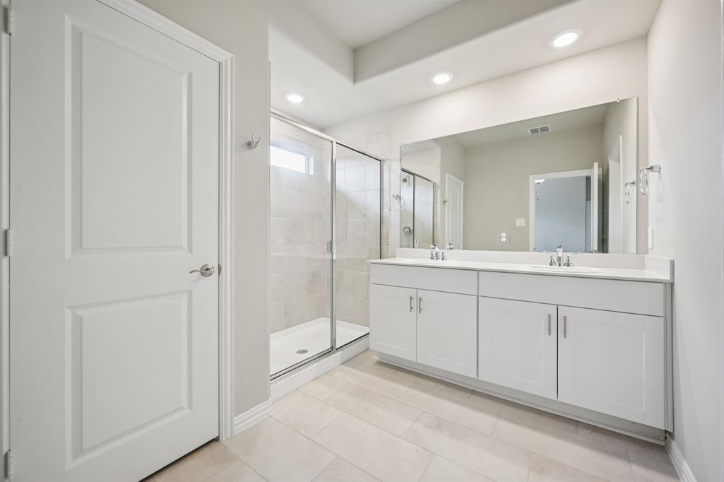 Photo is not of the actual home, but is an inspirational photo of builder’s model home and may depict options, furnishings, and/or decorator features that are not included.