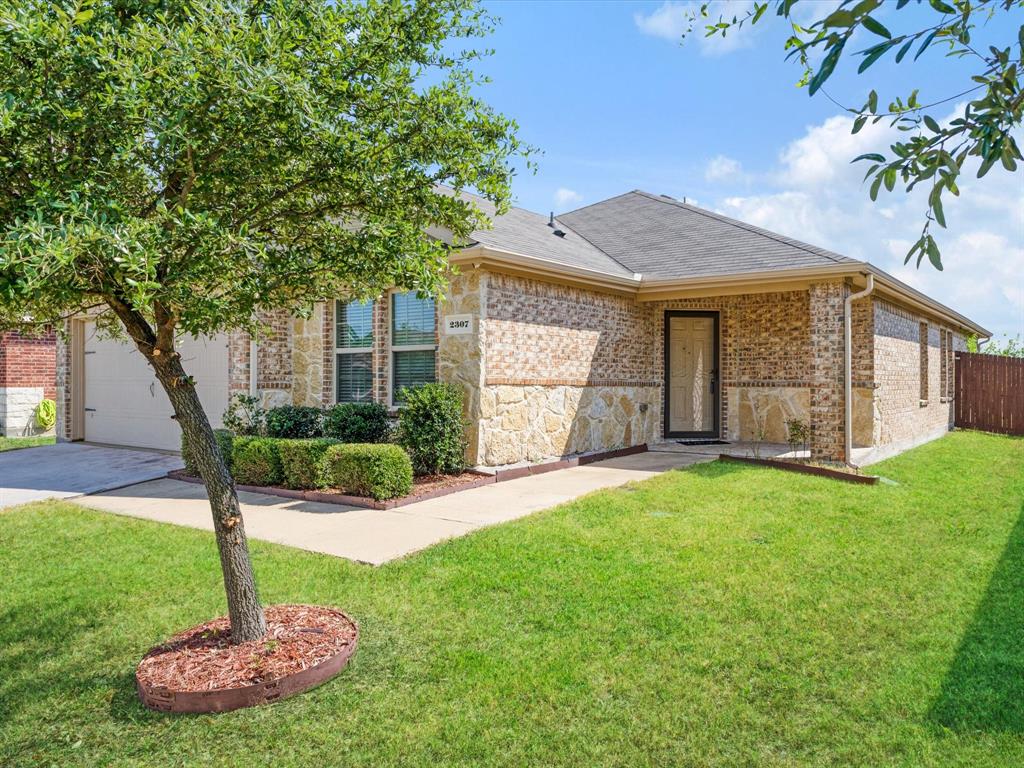 2307 Pontotoc Drive, Forney, TX 75126