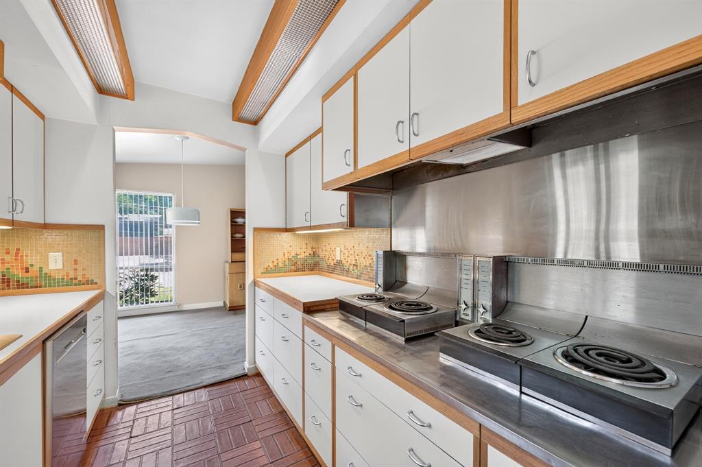 8923 Rolling Rock Lane, Dallas, TX 75238