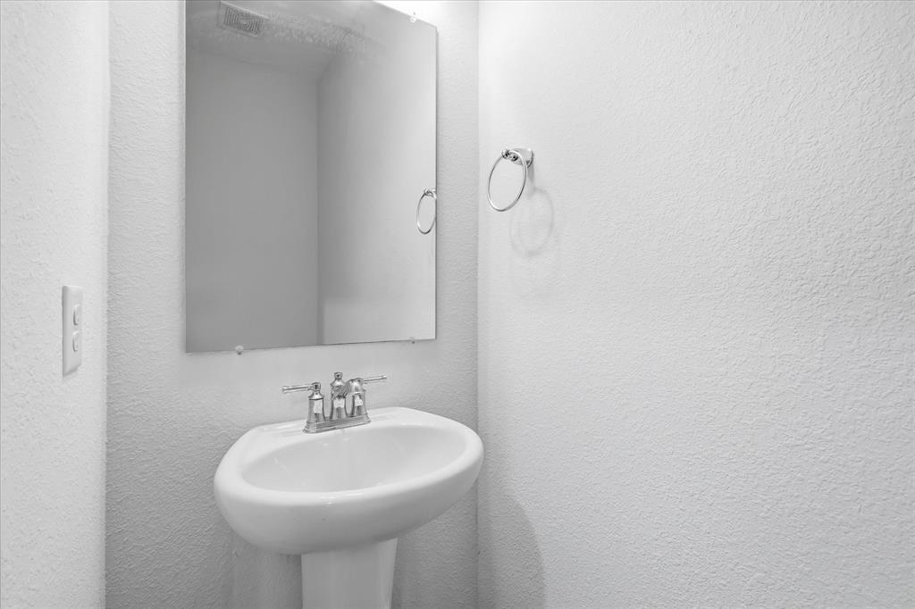 217 Jones Street, Irving, TX 75063