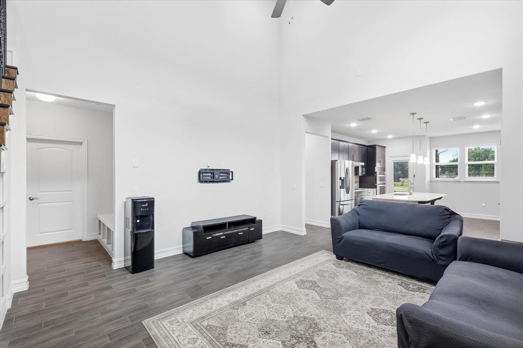 217 Jones Street, Irving, TX 75063