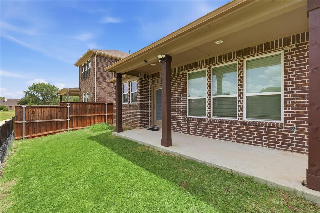 217 Jones Street, Irving, TX 75063