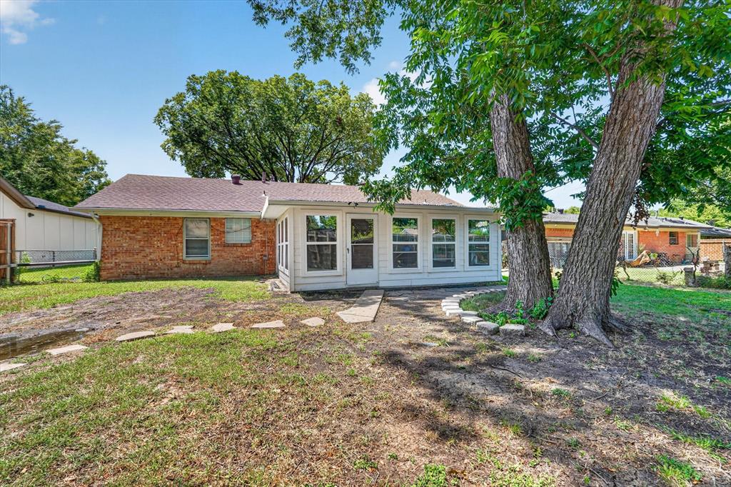 2539 Highwood Drive, Dallas, TX 75228