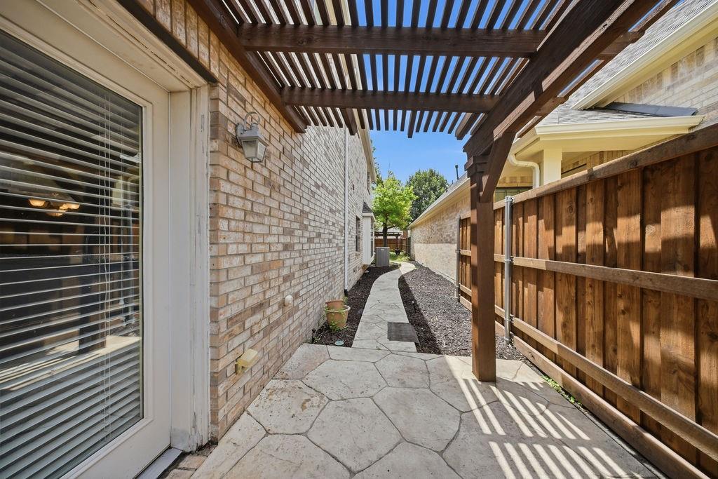 2140 Walnut Square Drive, Plano, TX 75025