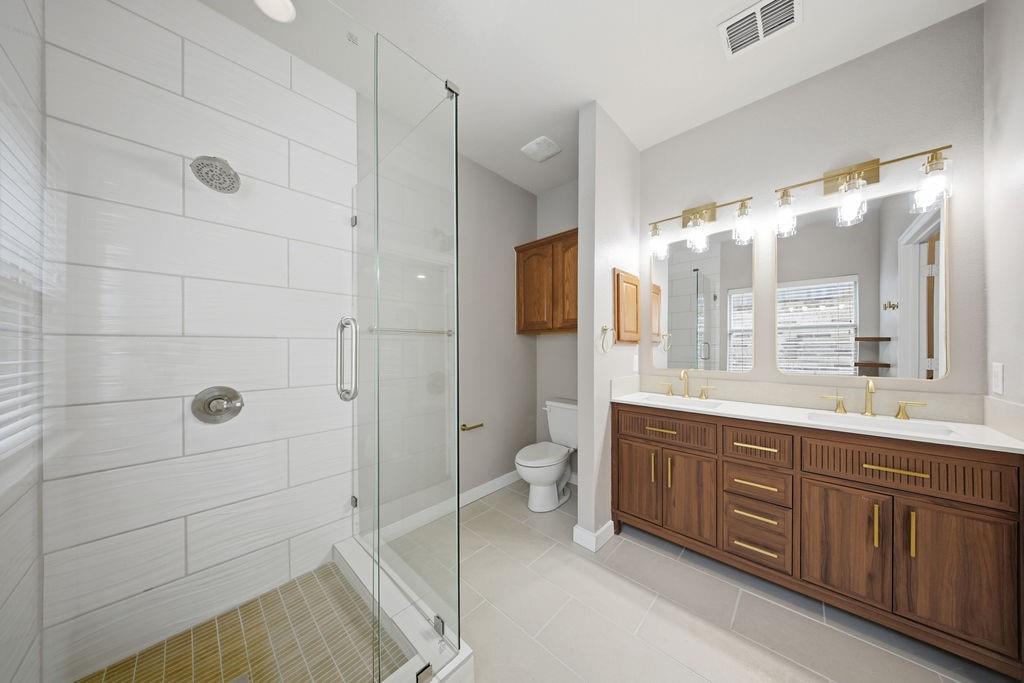 2140 Walnut Square Drive, Plano, TX 75025 2140 Walnut Square Drive, Plano, TX 75025